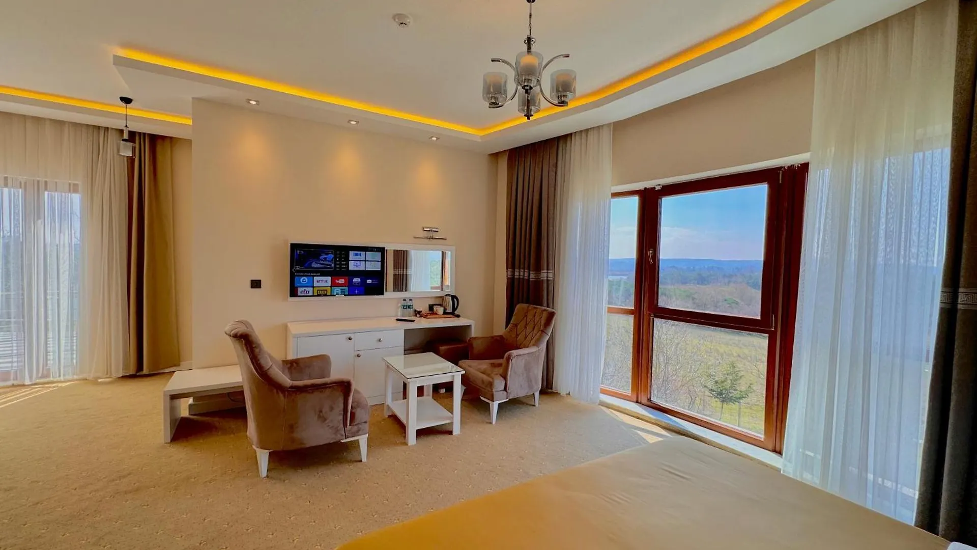 Green Roof Hotel & Spa Terkos 5*,