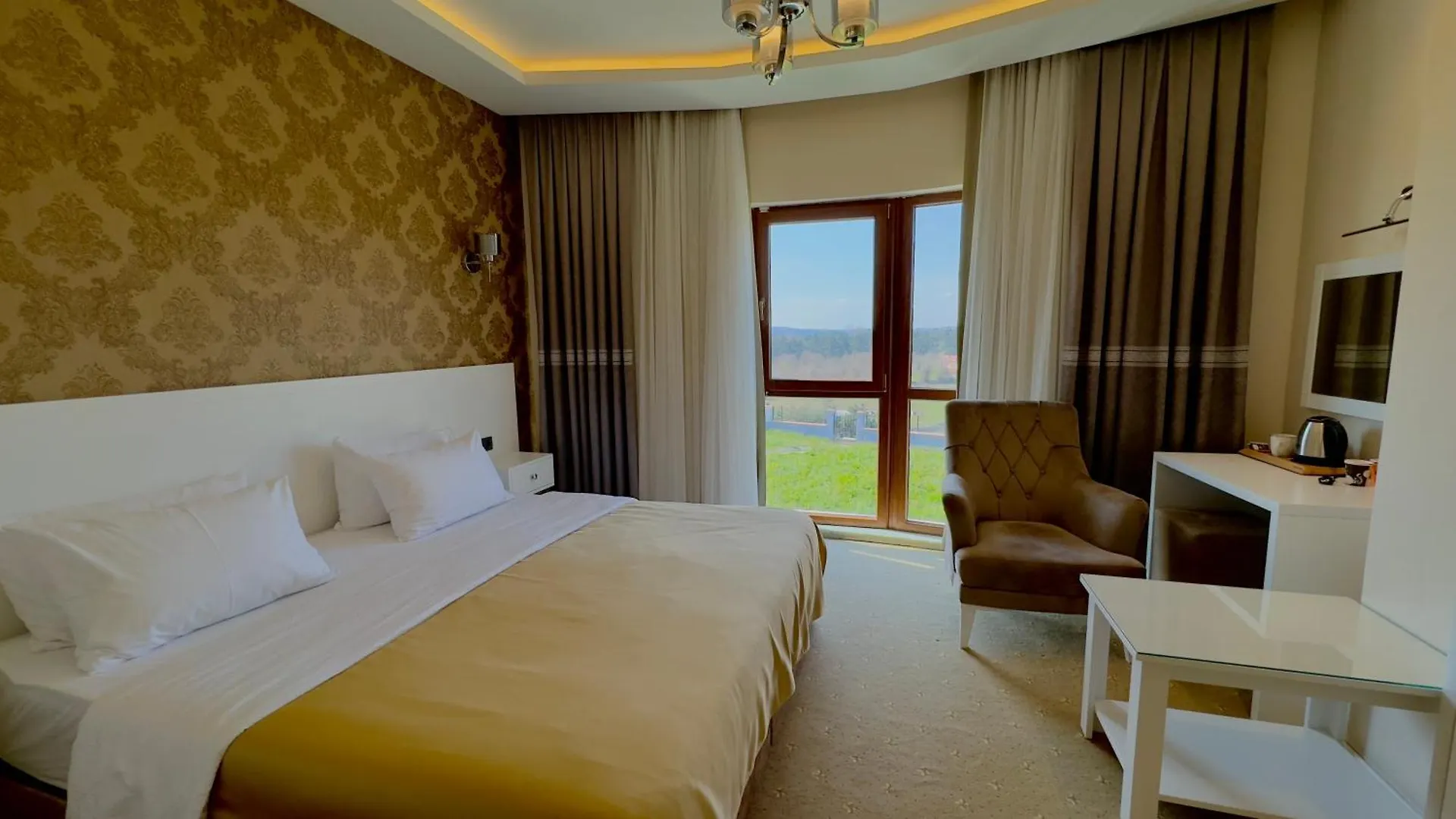 Green Roof Hotel & Spa Durusu