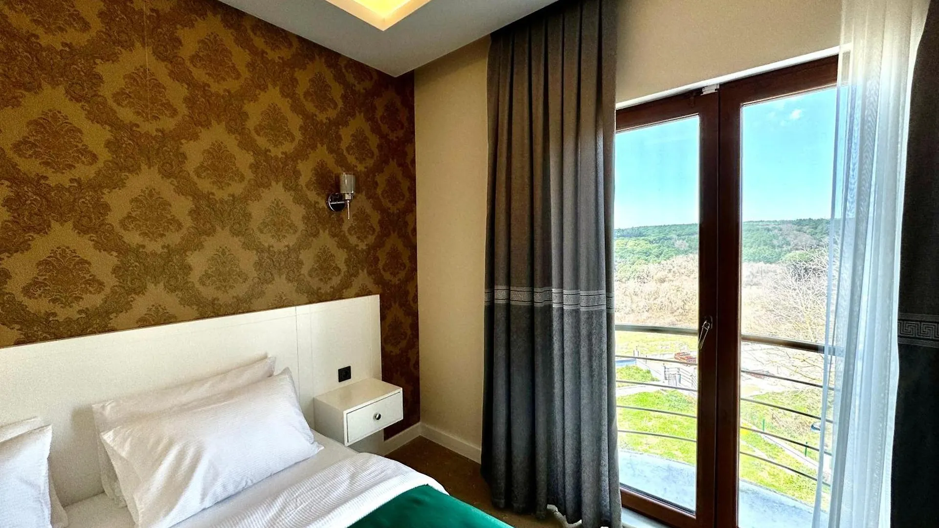 Green Roof Hotel & Spa Terkos 5*,